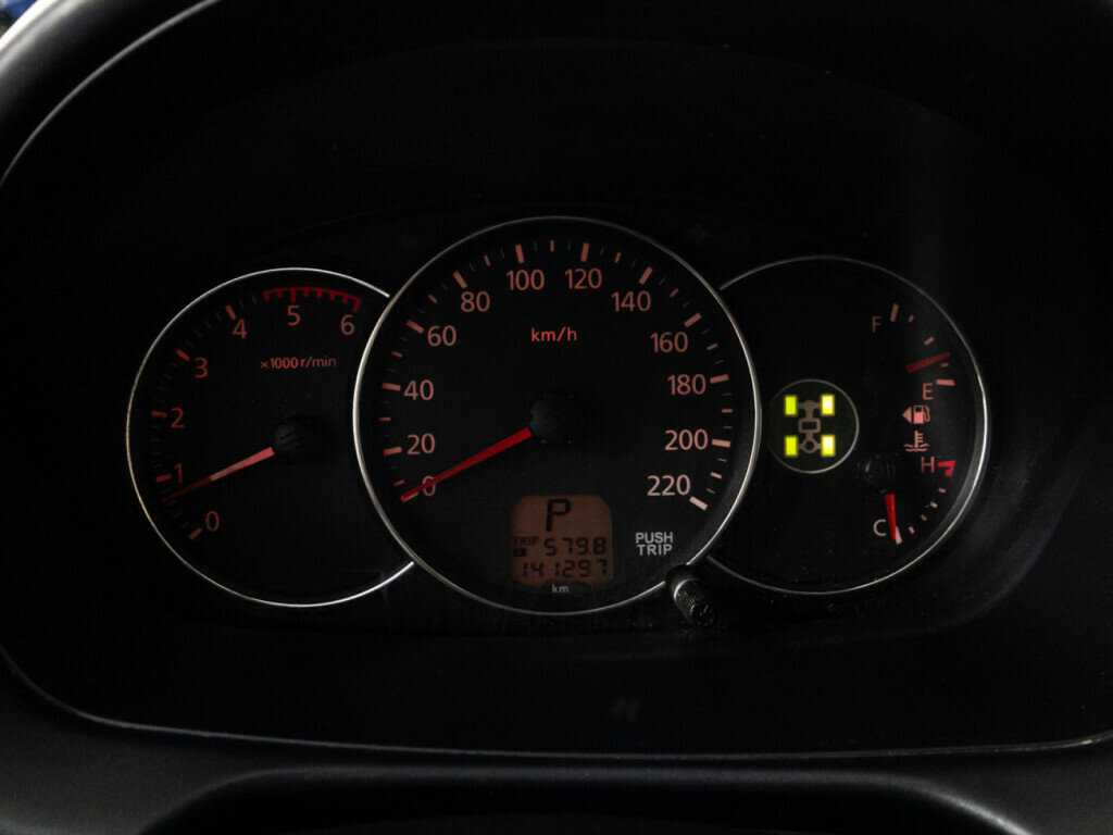 Б/У Митсубиши Паджеро Спорт 2014 года. Фото: #11