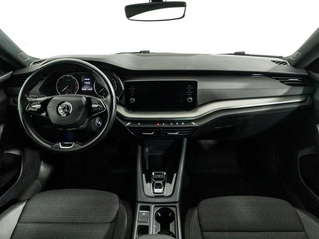 Б/У Шкода Октавия 2021 года. Фото: #12