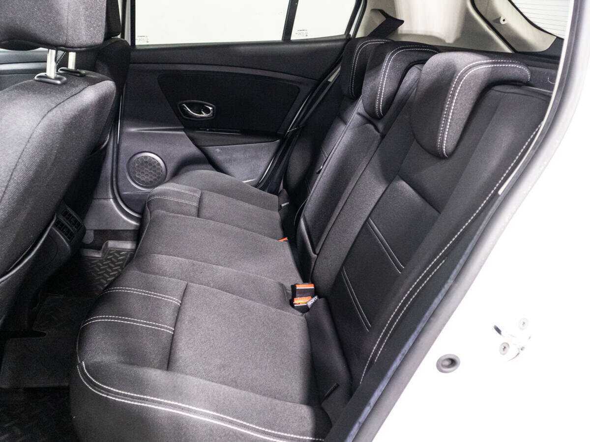 Б/У Рено Меган 2014 года. Фото: #9