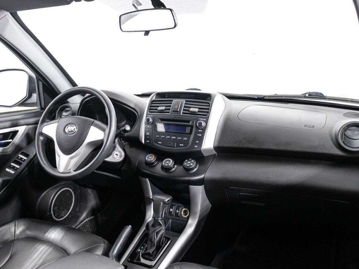 Б/У Лифан Икс60 2016 года. Фото: #8