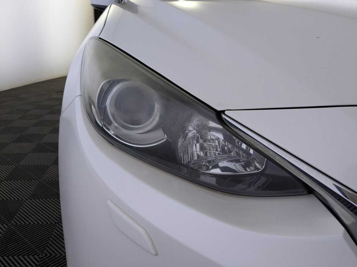 Б/У Мазда 3 2014 года. Фото: #10