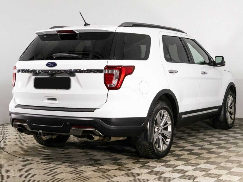 Ford Explorer 2019 года с пробегом. Фото: #3