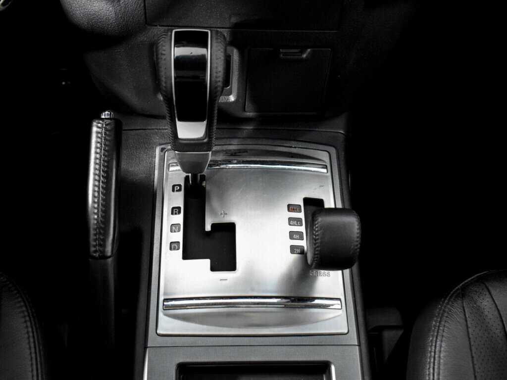 Б/У Митсубиши Паджеро 2013 года. Фото: #10