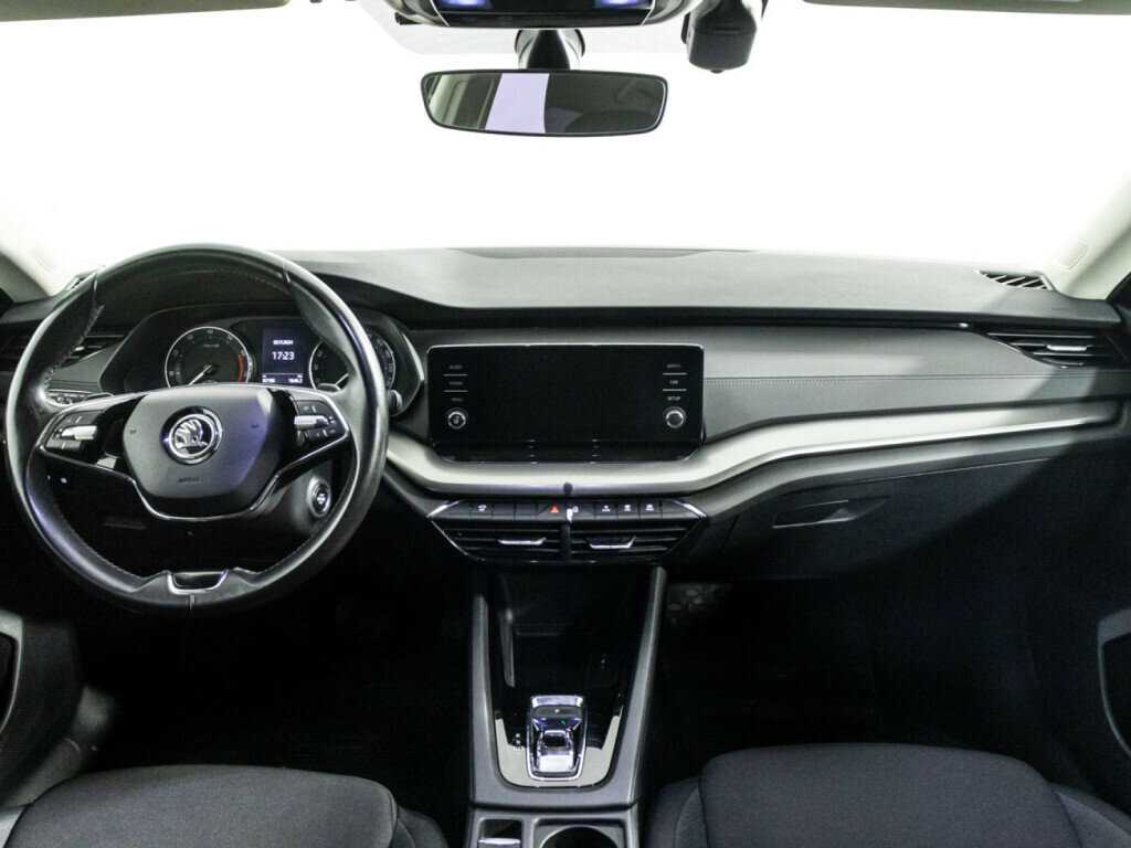 Б/У Шкода Октавия 2021 года. Фото: #12