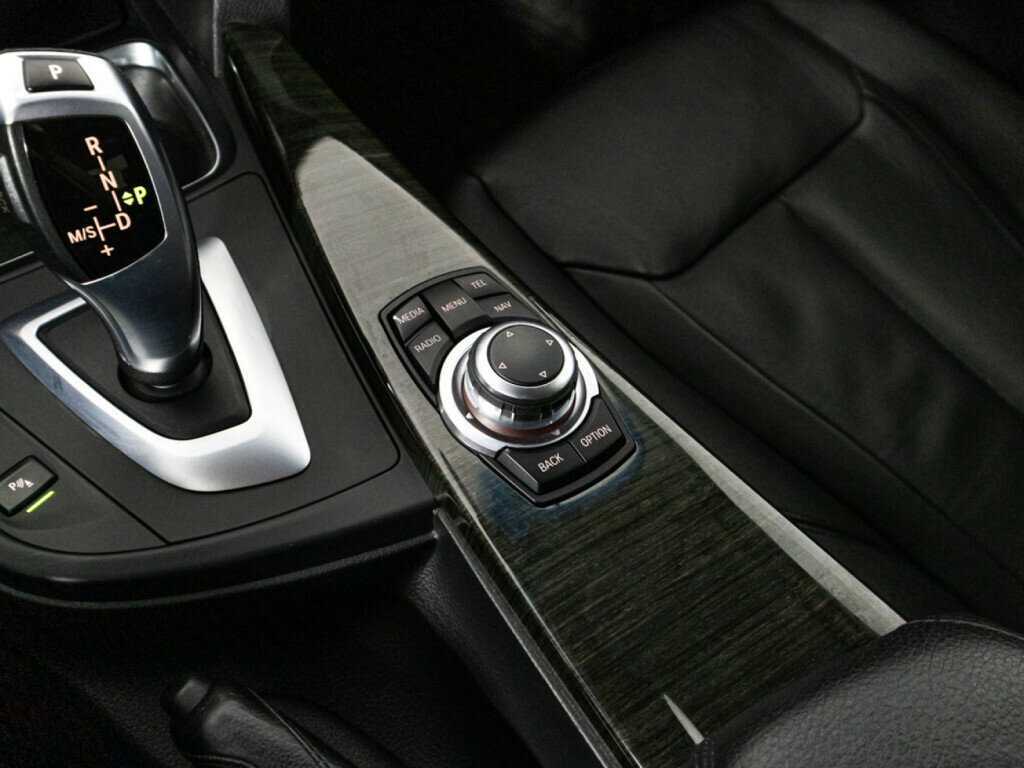 BMW 3 серии 2012 года с пробегом. Фото: #18