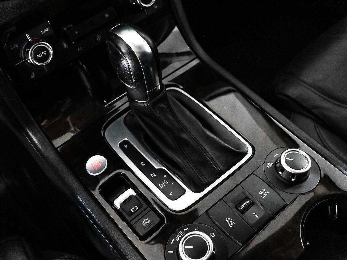 Volkswagen Touareg 2012 года с пробегом. Фото: #10