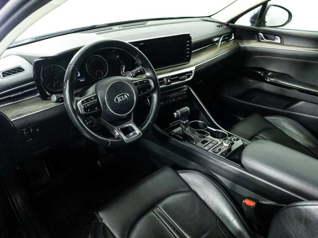 Б/У Киа К5 2021 года. Фото: #10