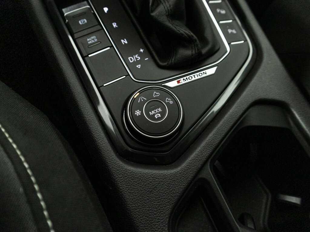 Б/У Фольксваген Тигуан 2018 года. Фото: #18