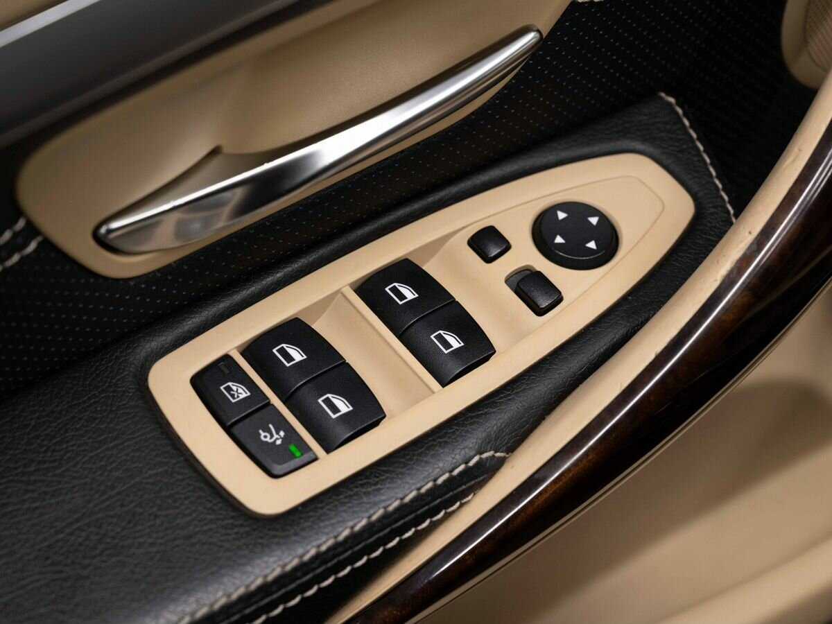 BMW 3 серии 2013 года с пробегом. Фото: #17