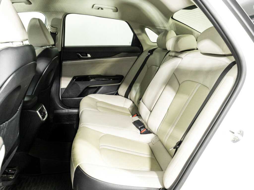 Б/У Киа К5 2021 года. Фото: #9