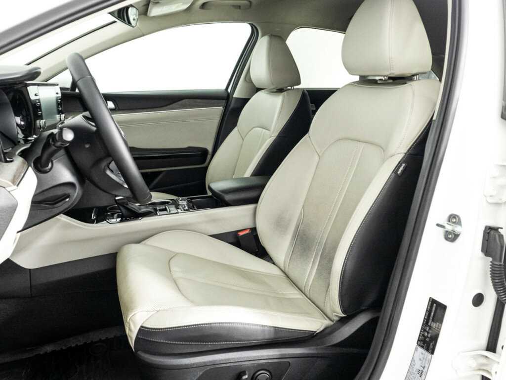 Б/У Киа К5 2021 года. Фото: #16