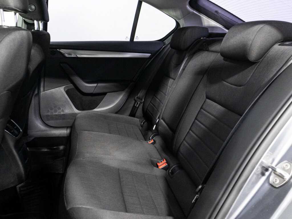 Б/У Шкода Октавия 2015 года. Фото: #9