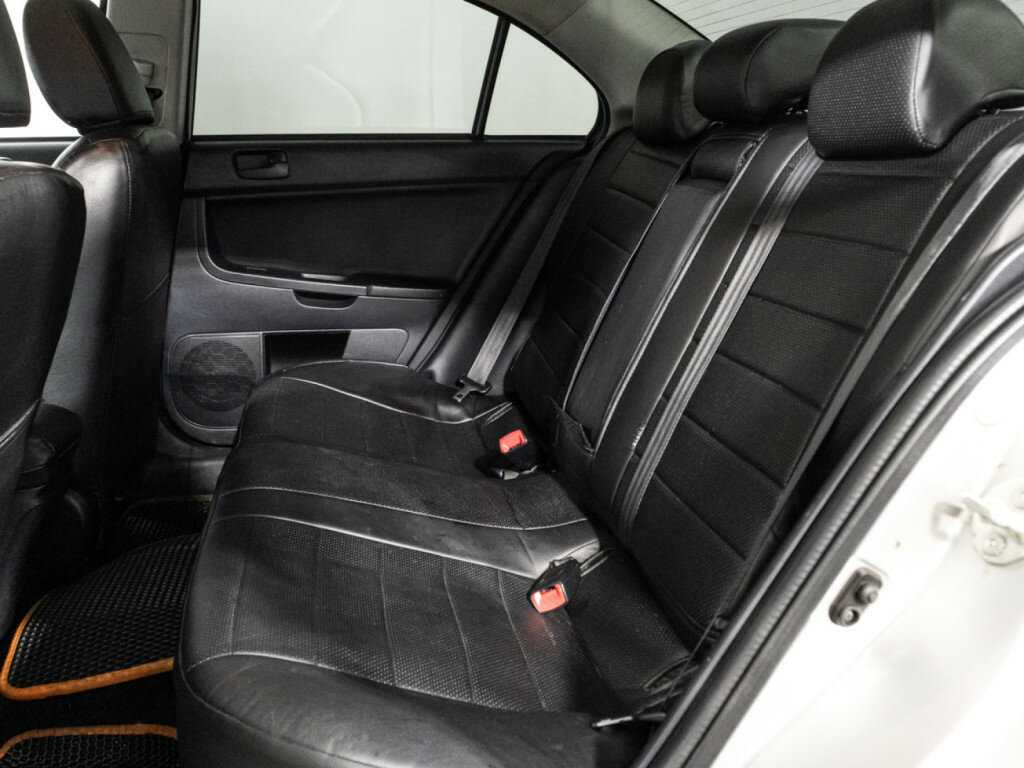 Б/У Митсубиши Лансер 2012 года. Фото: #9