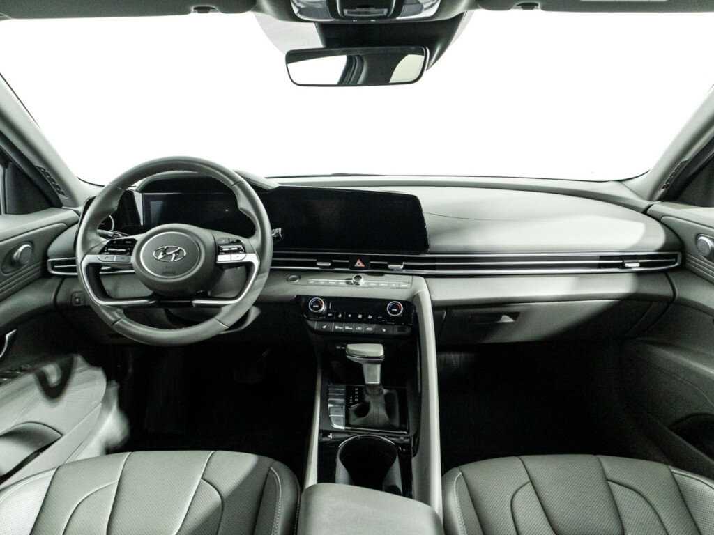 Б/У Хендай Елантра 2021 года. Фото: #12