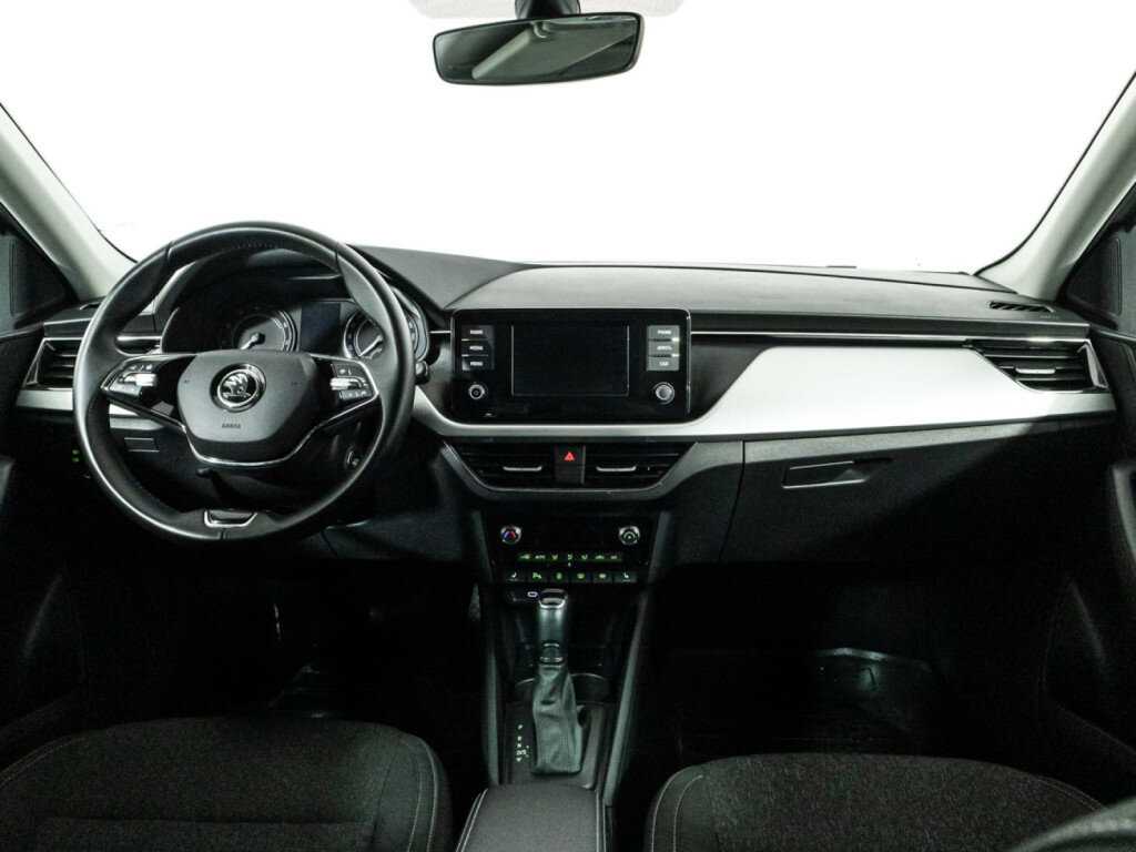 Б/У Шкода Рапид 2021 года. Фото: #12