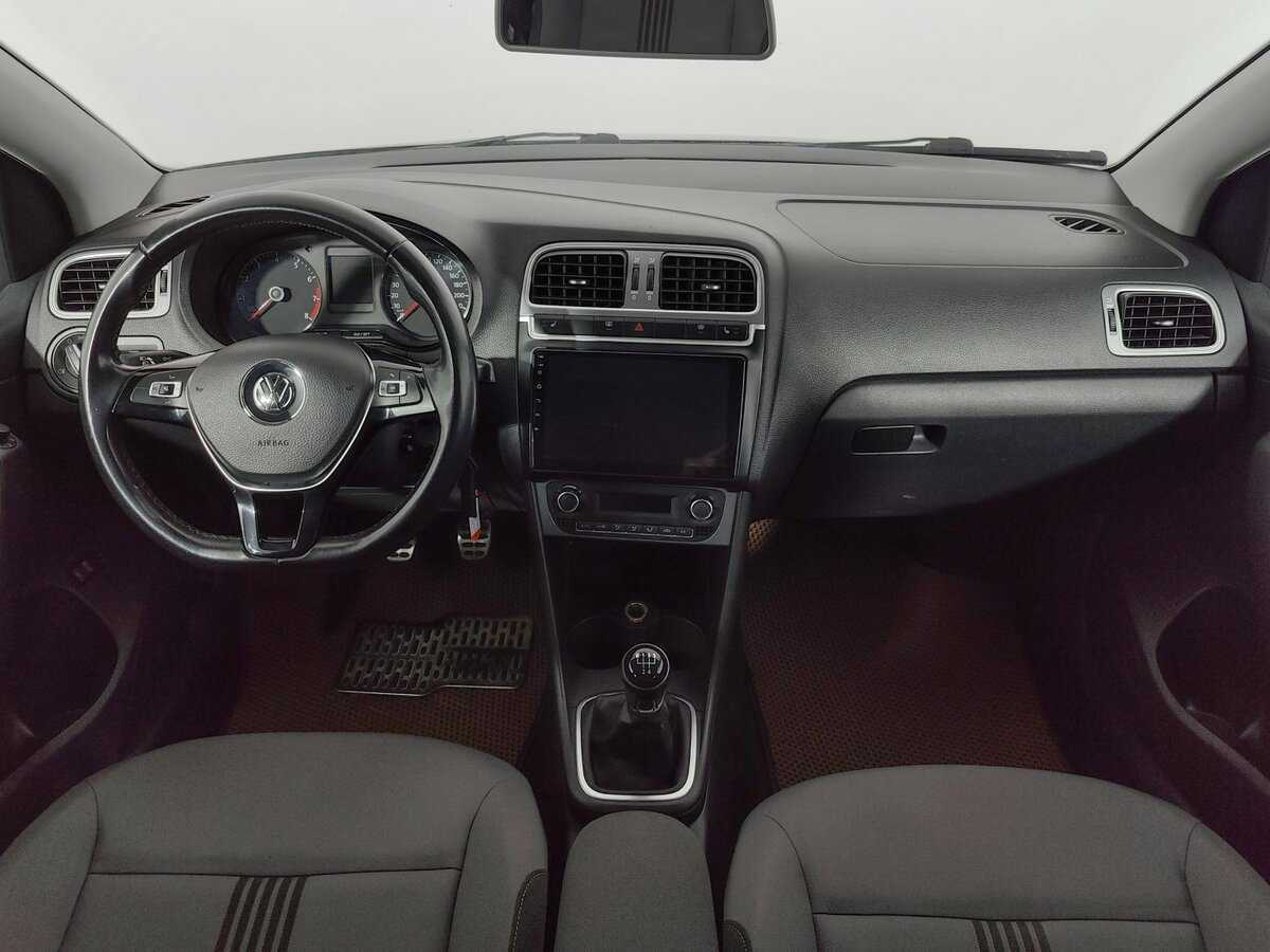 Б/У Фольксваген Поло 2016 года. Фото: #11