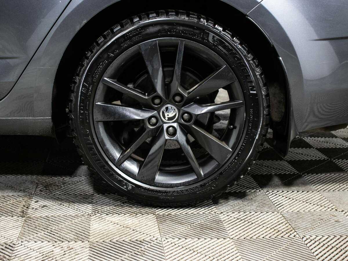 Б/У Шкода Октавия 2019 года. Фото: #11