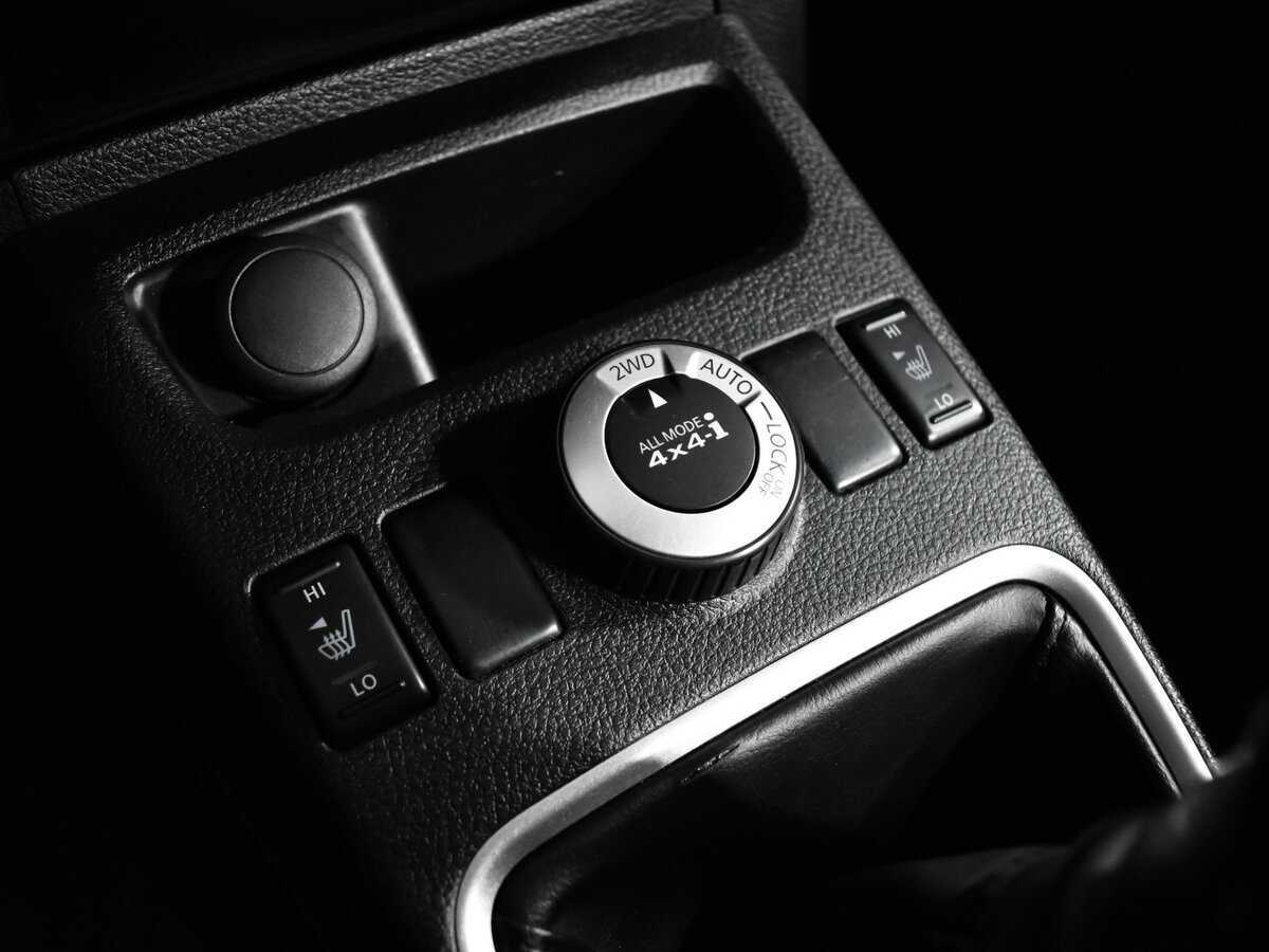 Б/У Ниссан Икс-Трейл 2013 года. Фото: #13