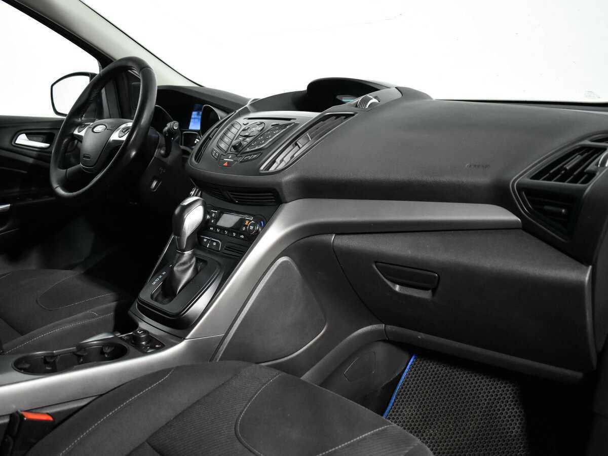 Б/У Форд Куга 2015 года. Фото: #8