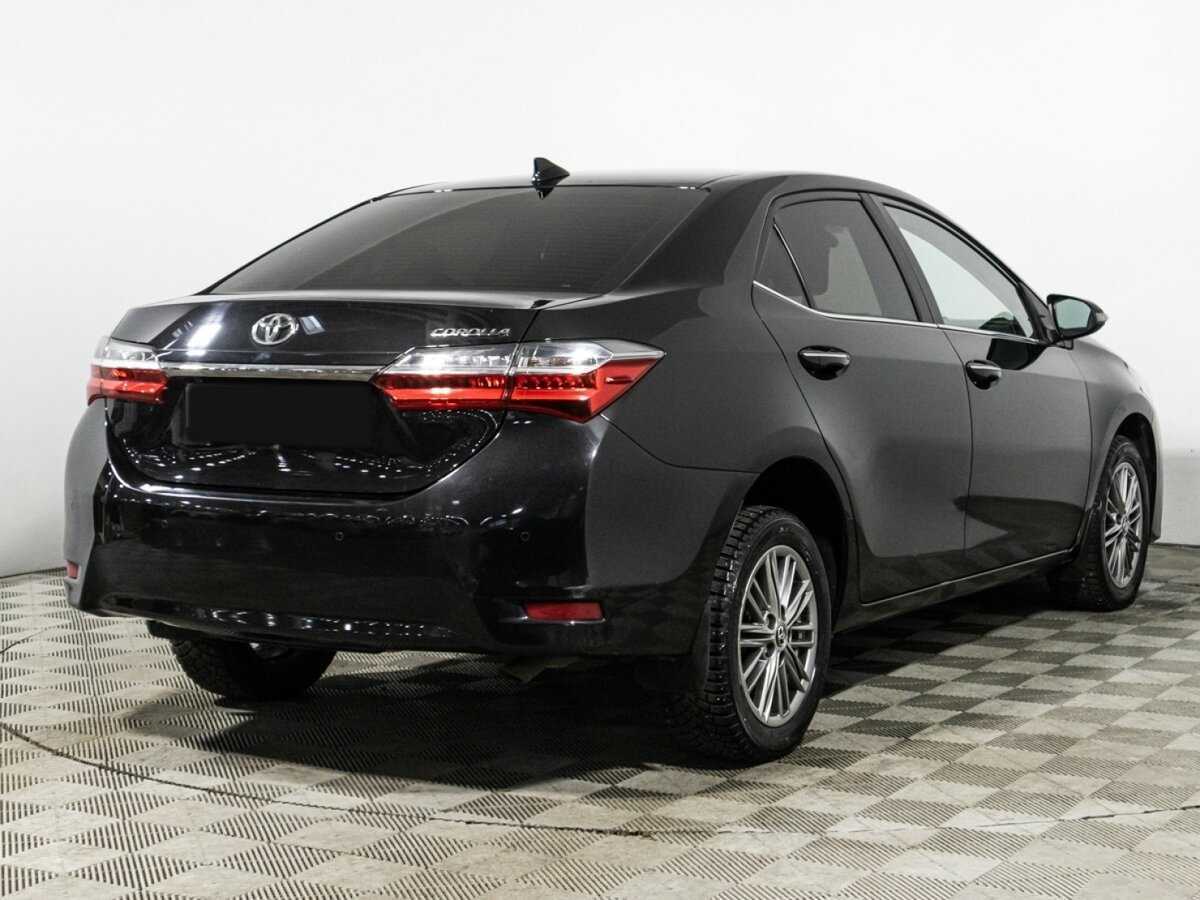 Б/У Тойота Королла 2018 года. Фото: #4