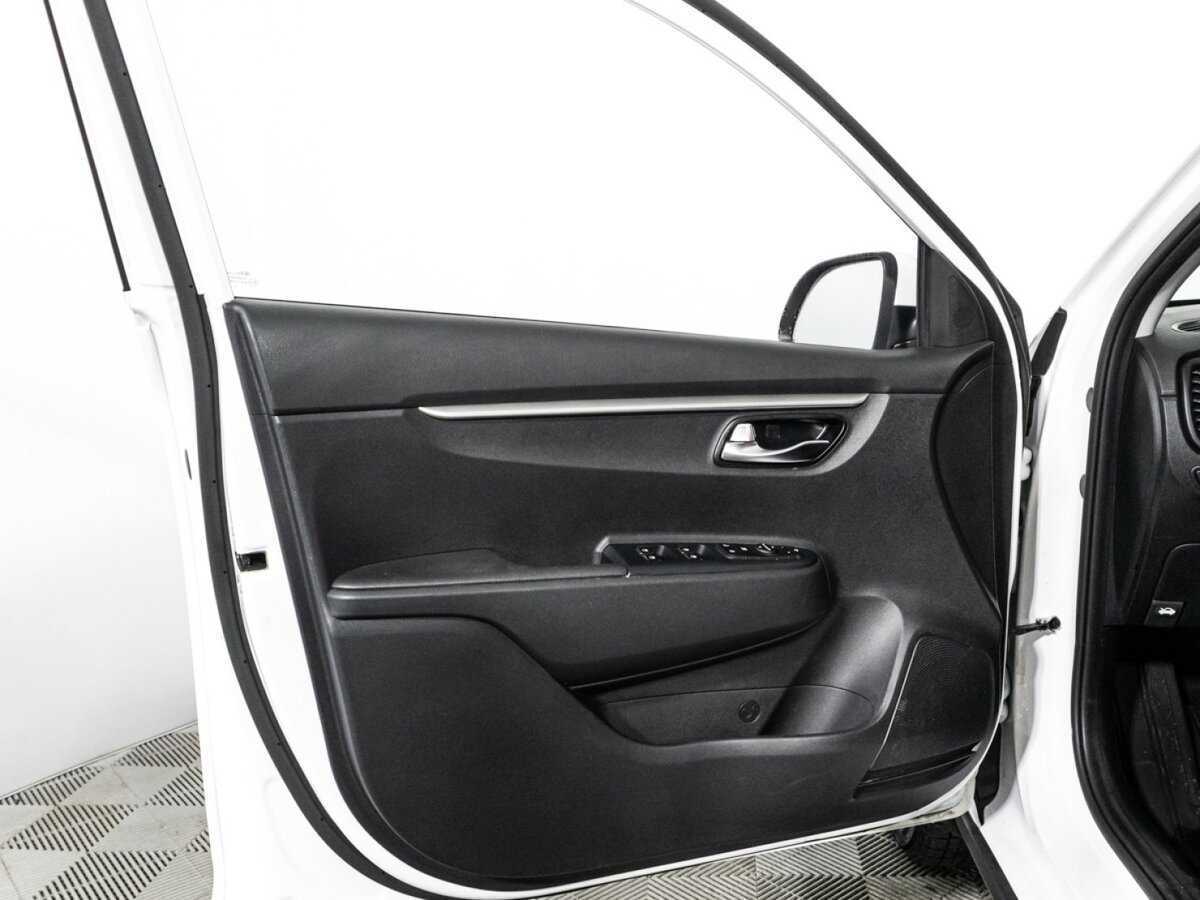 Б/У Киа Рио 2021 года. Фото: #21