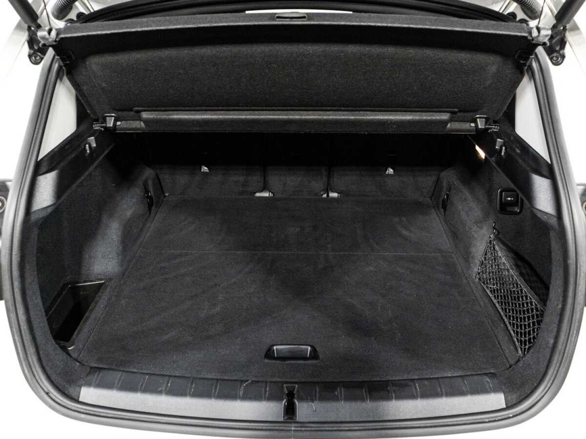 Б/У БМВ Икс1 2017 года. Фото: #14