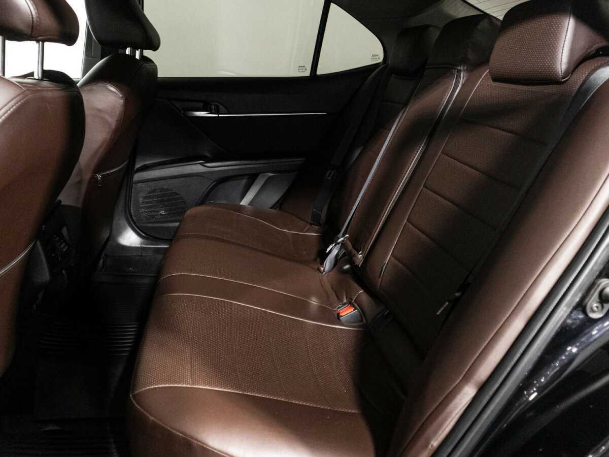 Б/У Тойота Камри 2022 года. Фото: #9