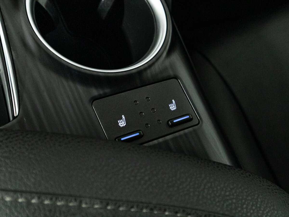 Toyota Camry 2021 года с пробегом. Фото: #18