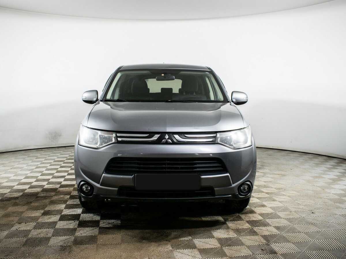 Mitsubishi Outlander 2012 года с пробегом. Фото: #1