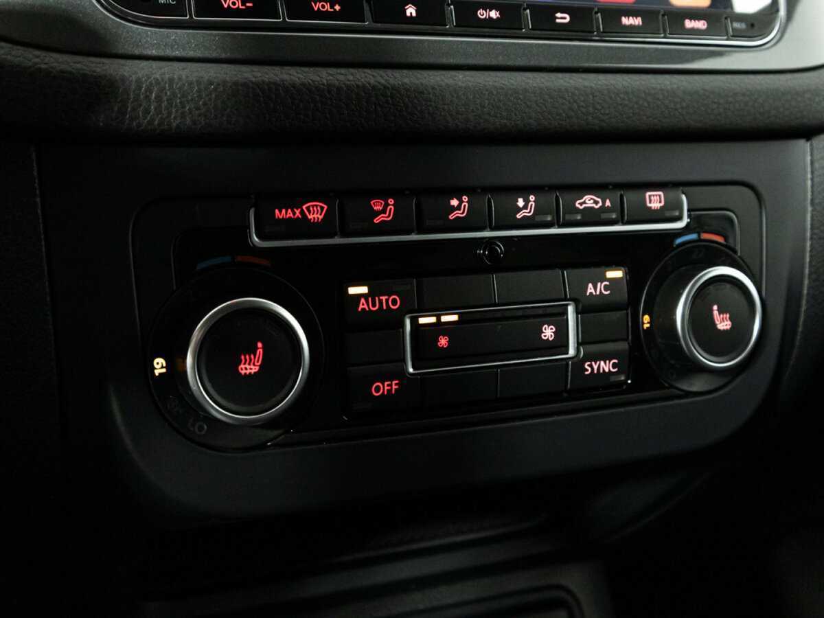 Б/У Фольксваген Тигуан 2015 года. Фото: #16