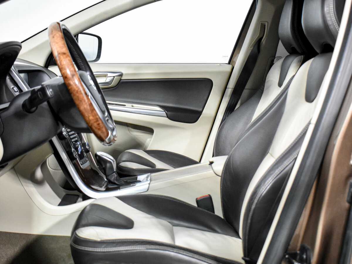 Volvo XC60 2012 года с пробегом. Фото: #9