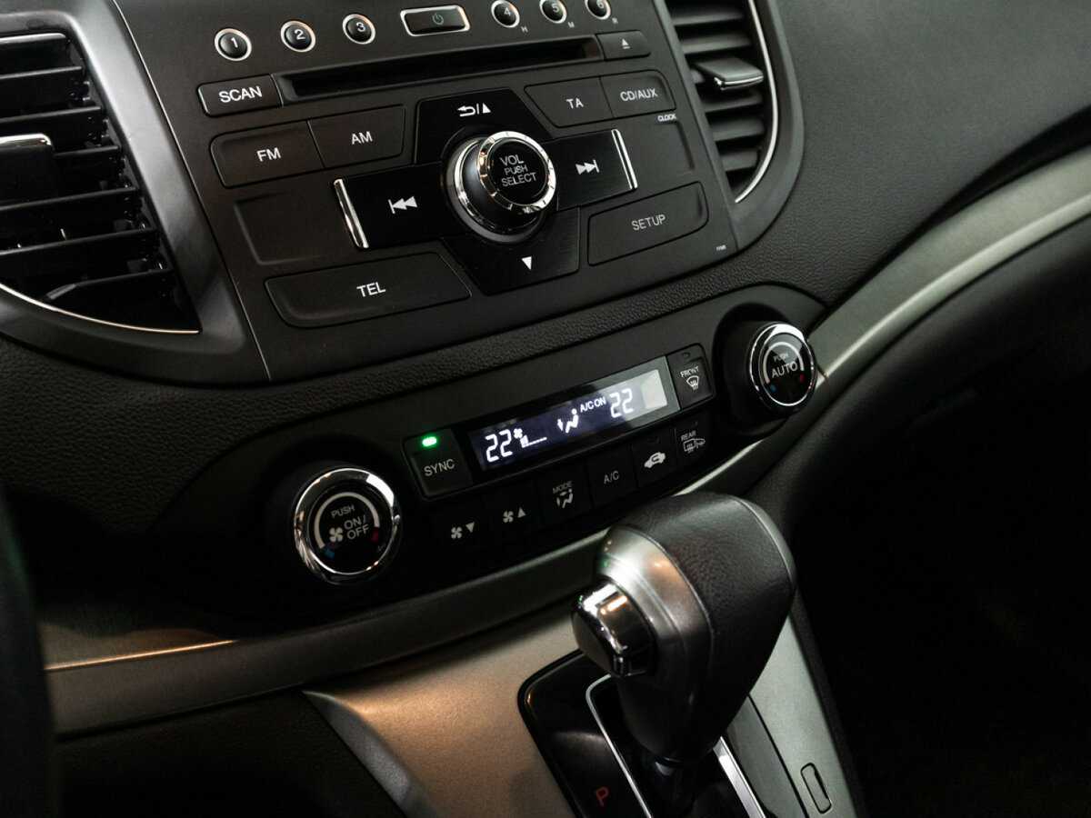 Б/У Хонда ЦР-В 2014 года. Фото: #16