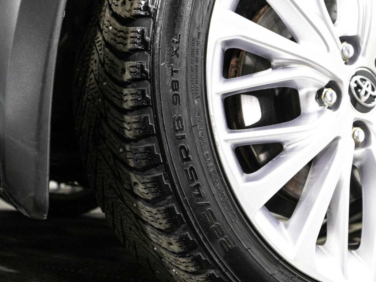 Toyota Camry 2018 года с пробегом. Фото: #28