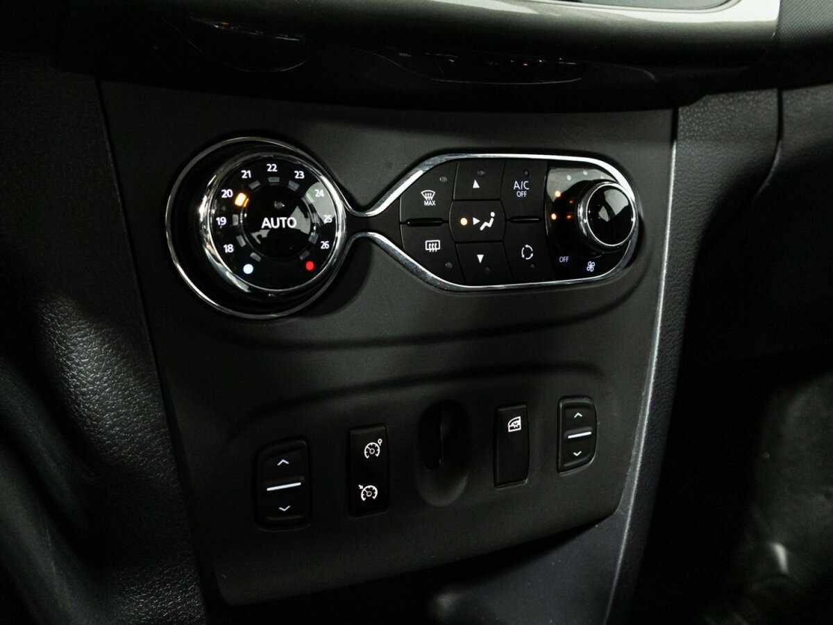 Б/У Рено Сандеро 2019 года. Фото: #16