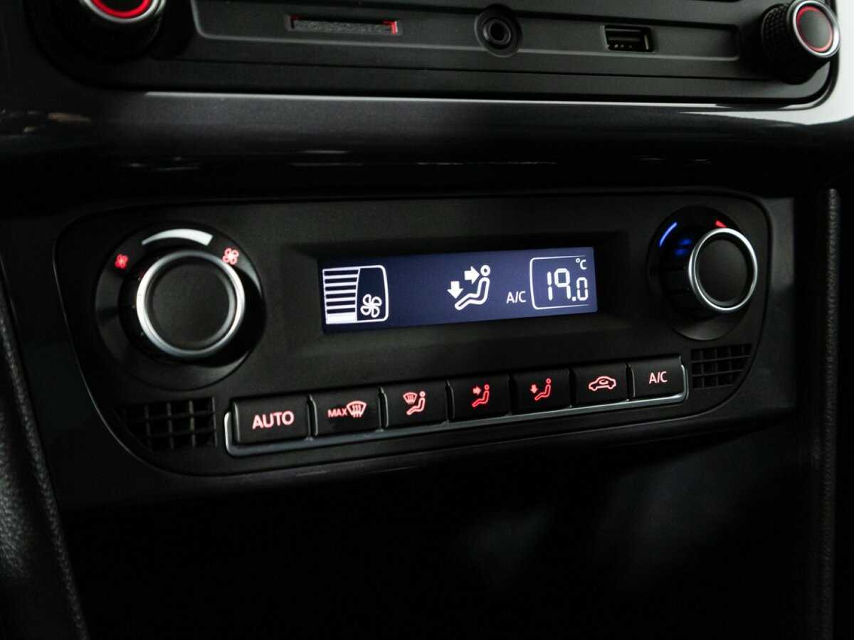 Б/У Фольксваген Поло 2018 года. Фото: #16