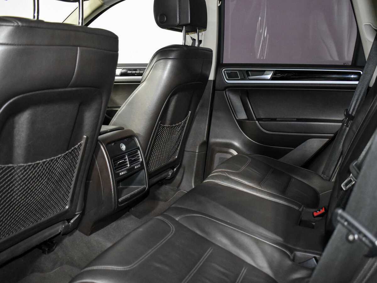 Б/У Фольксваген Туарег 2013 года. Фото: #10