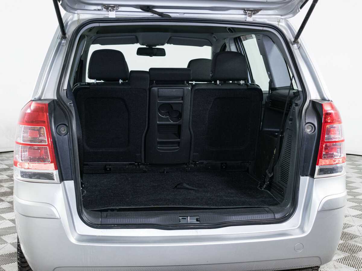 Б/У Опель Зафира 2013 года. Фото: #6