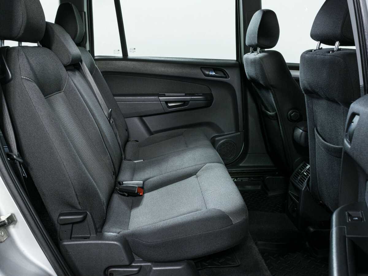 Б/У Опель Зафира 2013 года. Фото: #9