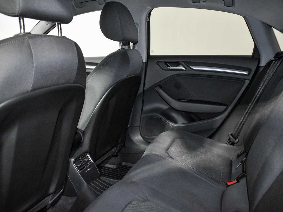 Audi A3 2018 года с пробегом. Фото: #11