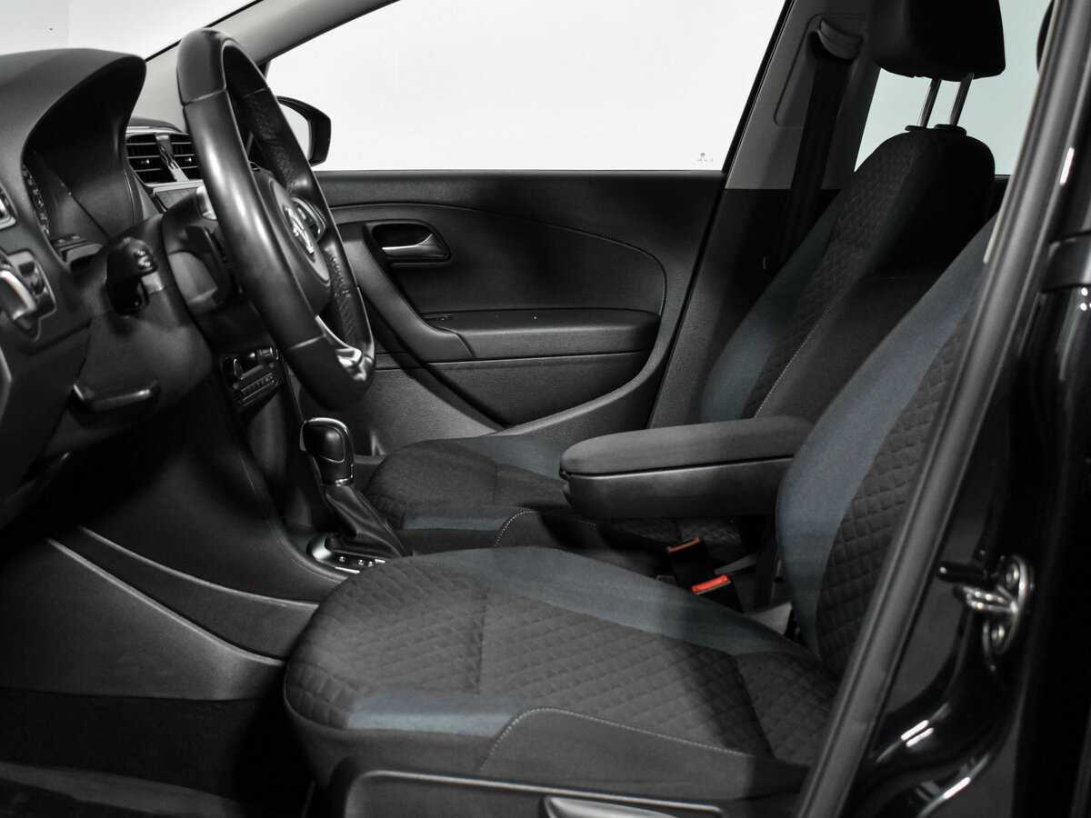 Б/У Фольксваген Поло 2019 года. Фото: #9