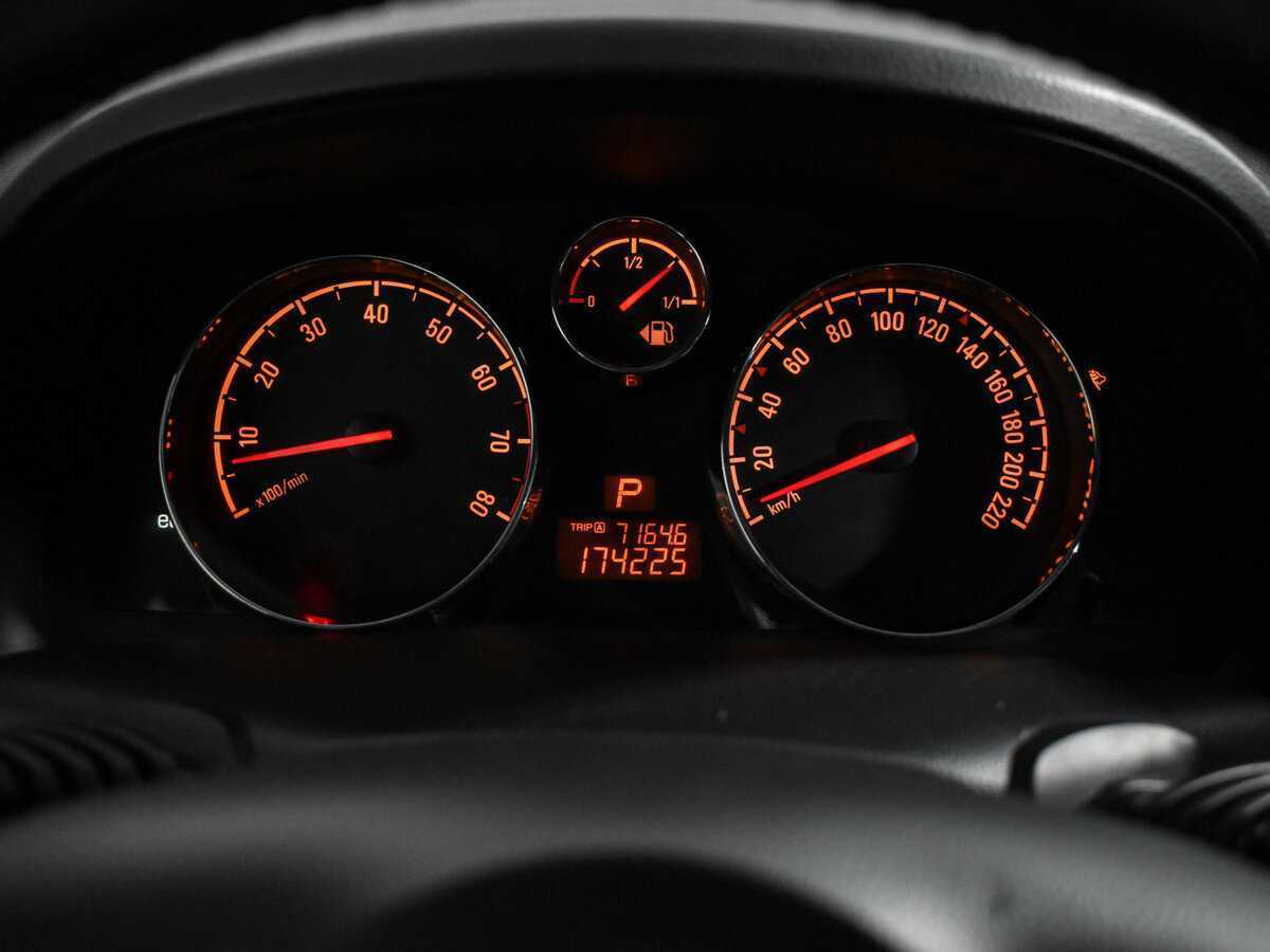 Б/У Опель Антара 2012 года. Фото: #17