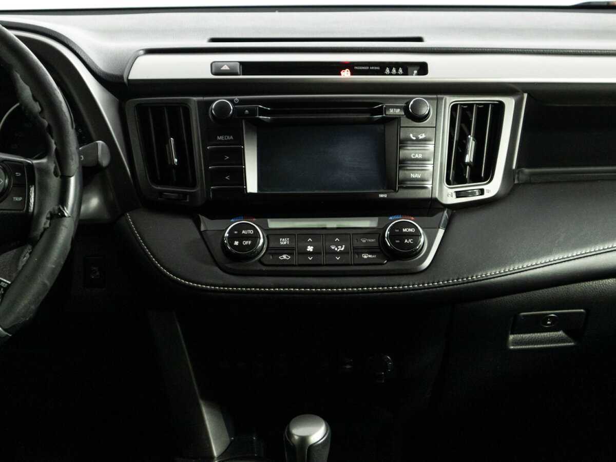 Б/У Тойота Рав4 2015 года. Фото: #12