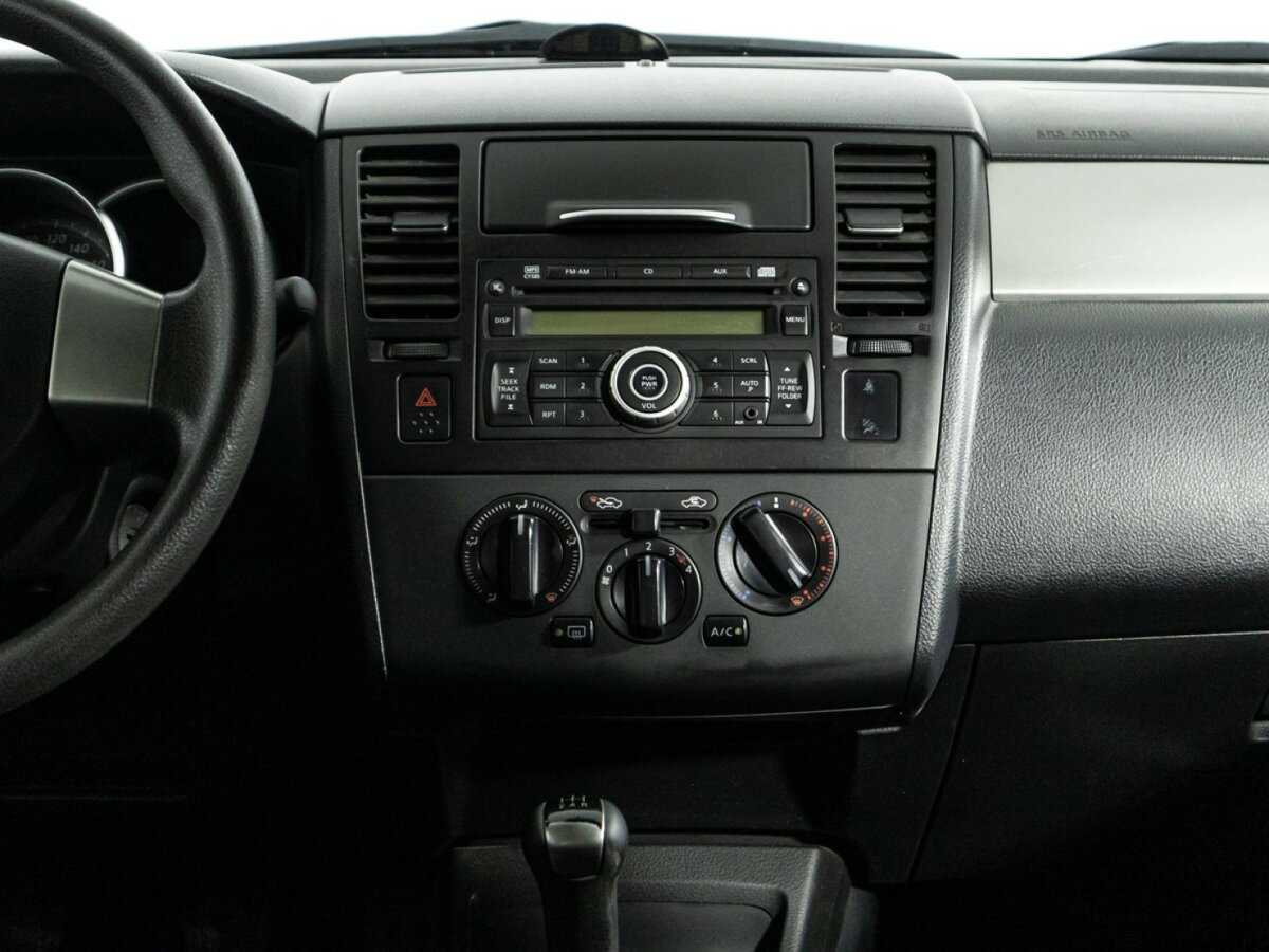 Б/У Ниссан Тиида 2013 года. Фото: #13