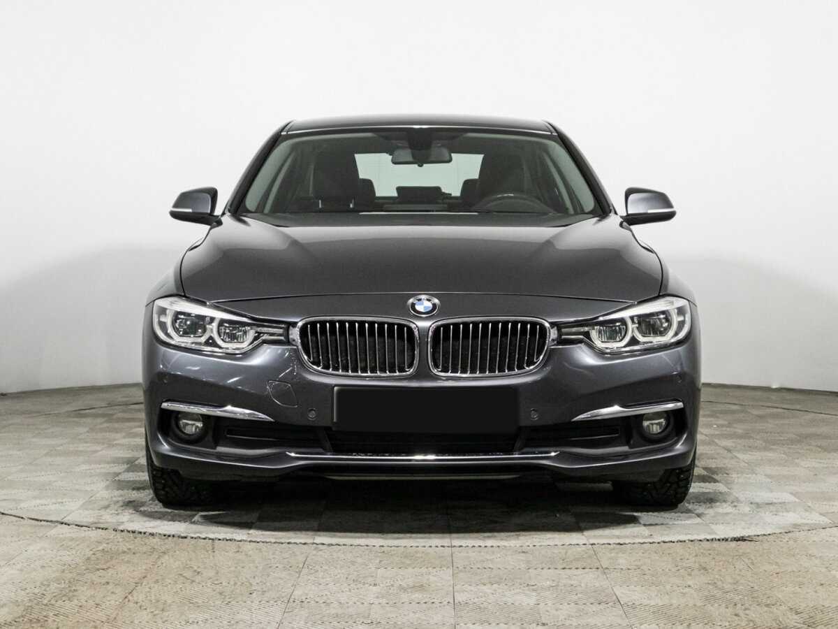 BMW 3 серии 2017 года с пробегом. Фото: #1