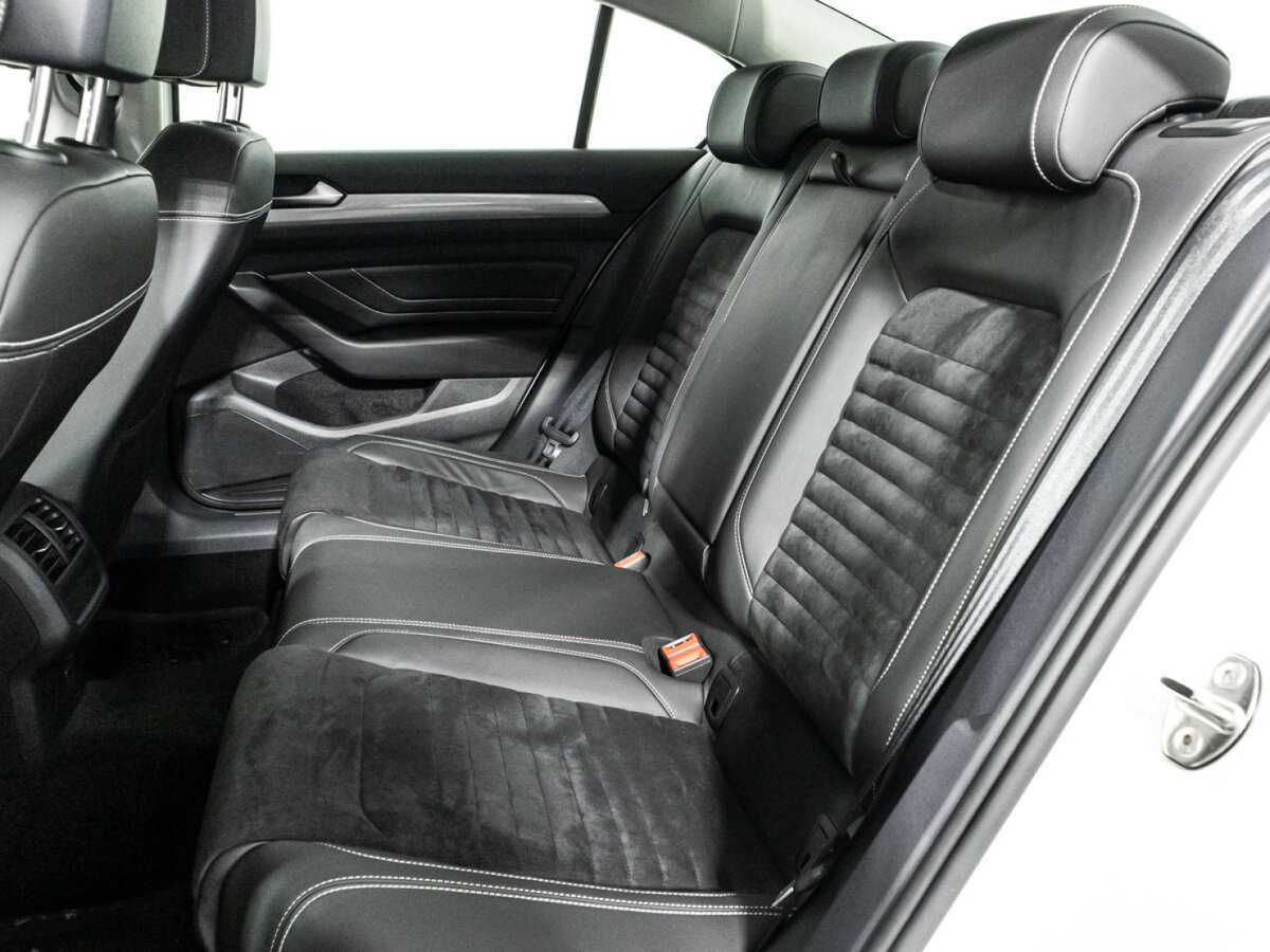 Volkswagen Passat 2020 года с пробегом. Фото: #9