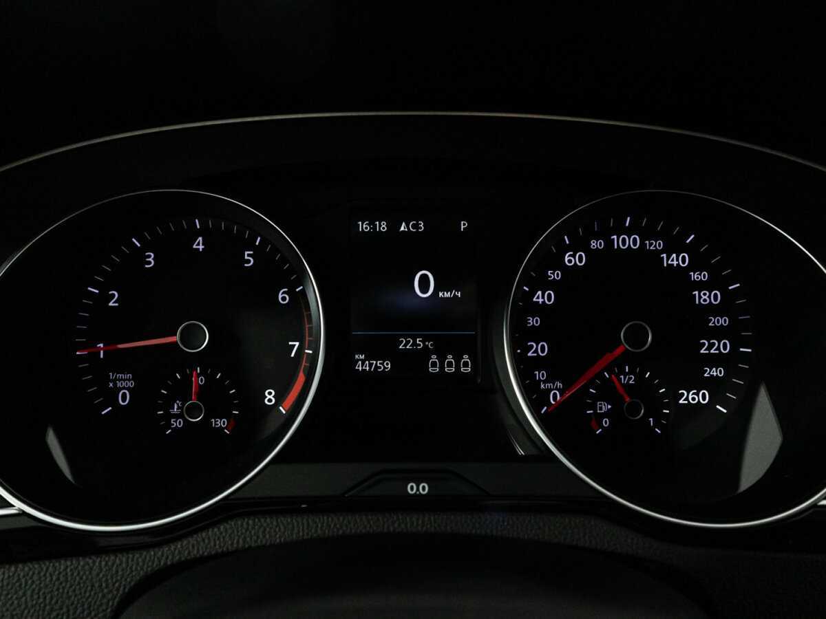 Volkswagen Passat 2020 года с пробегом. Фото: #11
