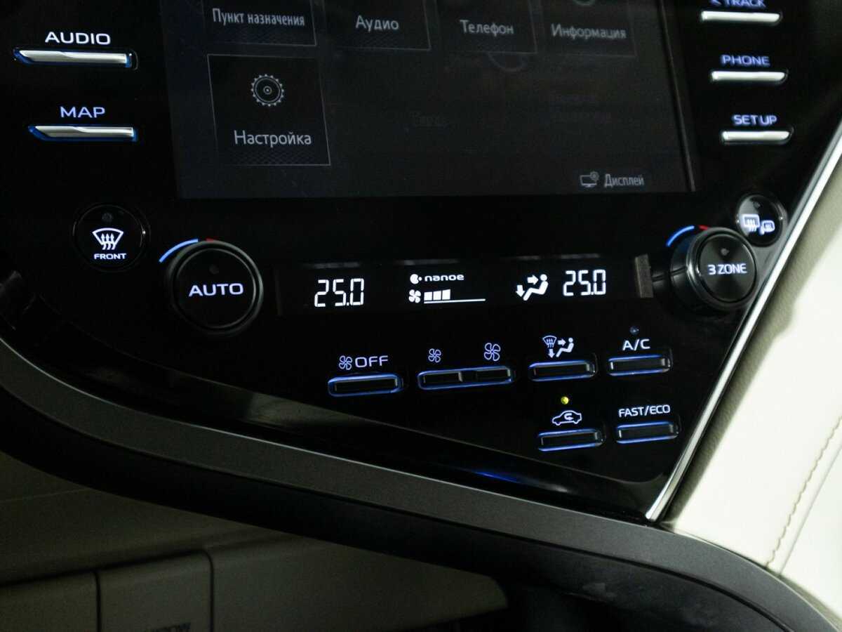 Toyota Camry 2018 года с пробегом. Фото: #19