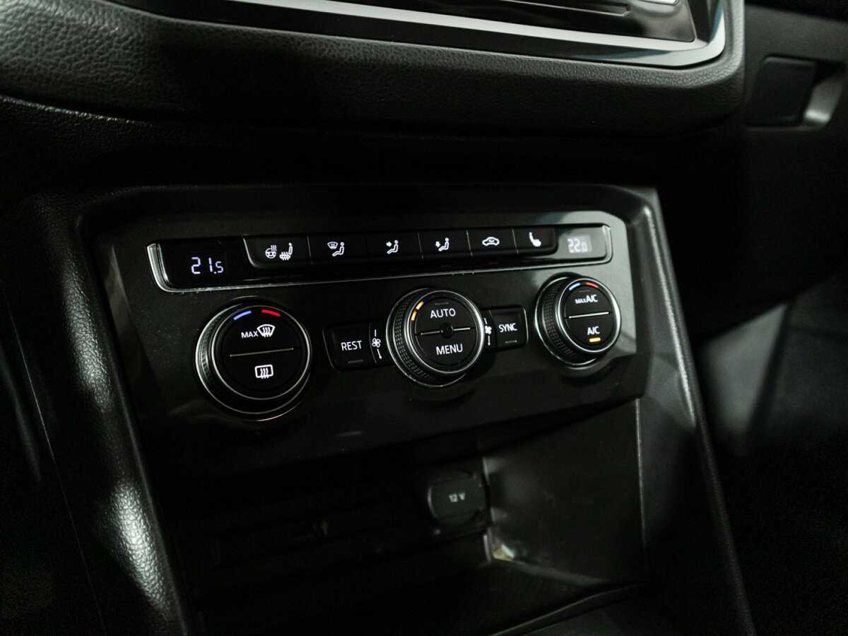 Б/У Фольксваген Тигуан 2018 года. Фото: #14