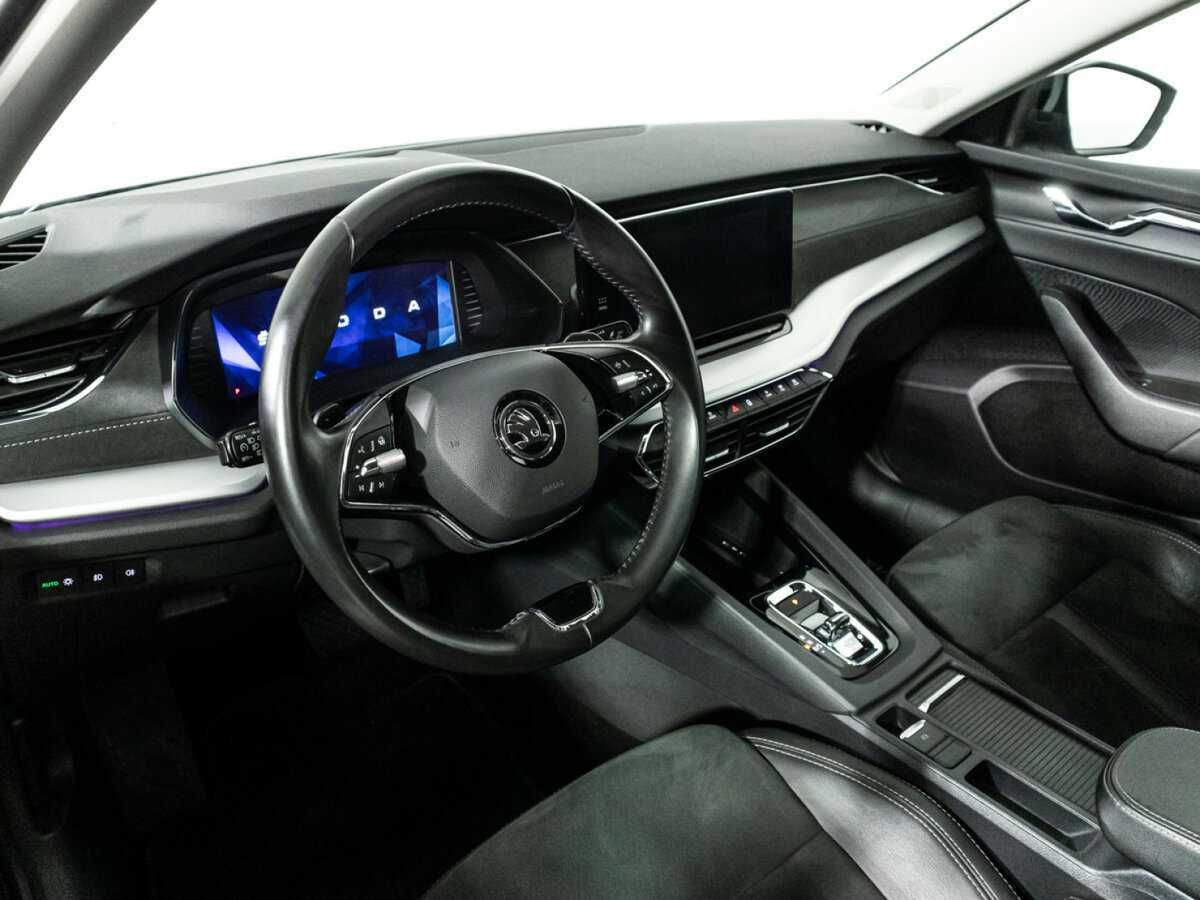 Б/У Шкода Октавия 2021 года. Фото: #10