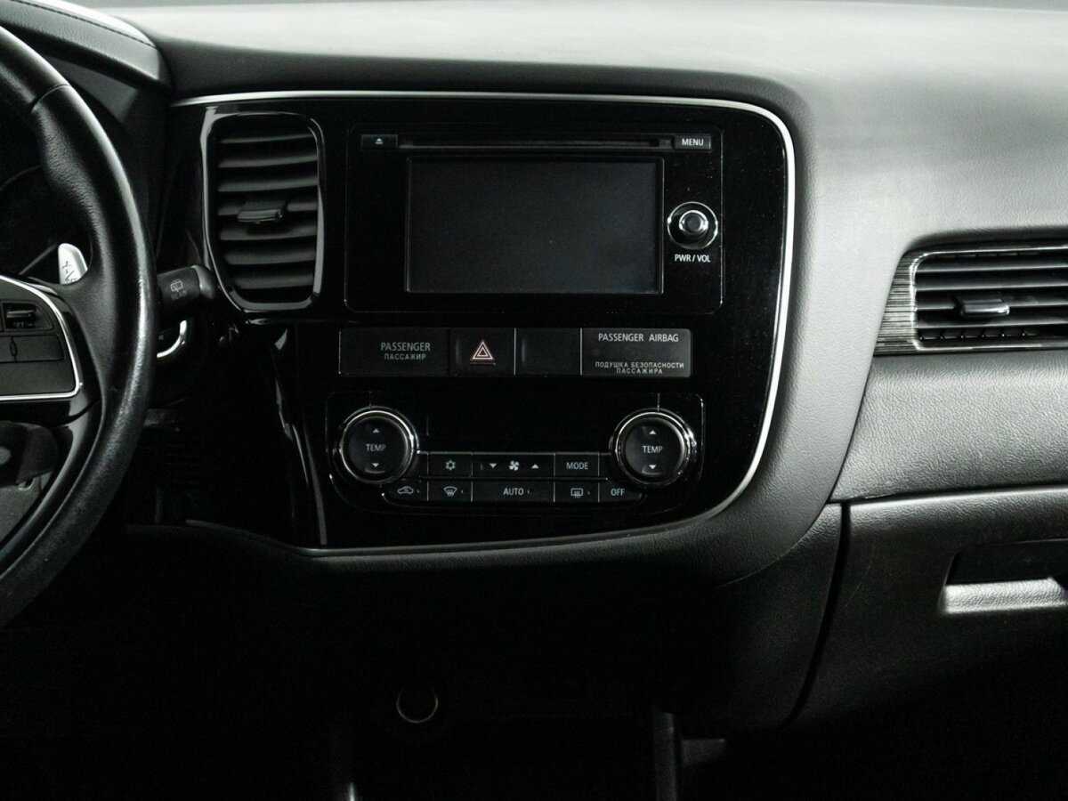 Mitsubishi Outlander 2015 года с пробегом. Фото: #13